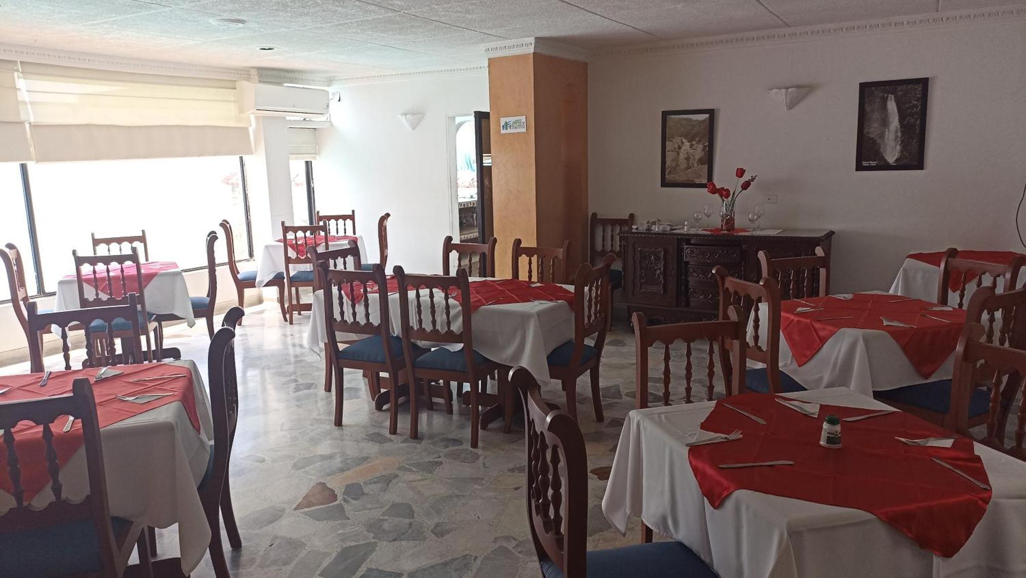 נייבה Hotel Dinastia Real Neiva מראה חיצוני תמונה